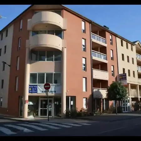 Agreable Lourdes
